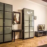 Colonial Ruterra 2BDR Apartment